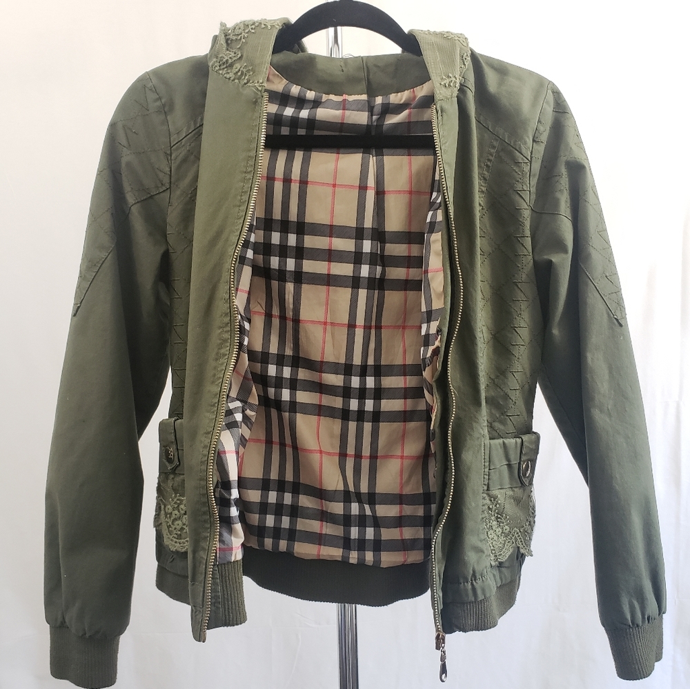 Jean jacket with Floral Stitching - Green